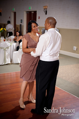 Best Lake Mary Events Center Wedding photographer - Sandra Johnson (SJFoto.com)